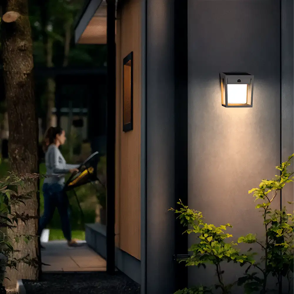 tiendas deco aplique ezra led 1×18w 3000k solar con sensor ultra eficiente negro ip44 philips 5