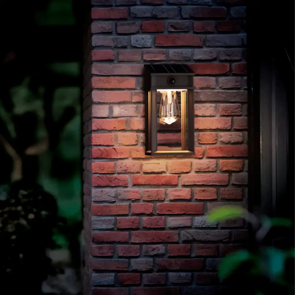 tiendas deco aplique geri c led 1 x 32w 2700k solar con sensor ultra eficiente negro ip44 philips 5