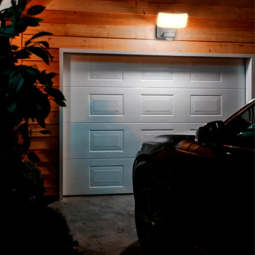 tiendas deco aplique tylus led 1 x 6w 3000k solar con sensor ultra eficiente blanco ip44 philips 5