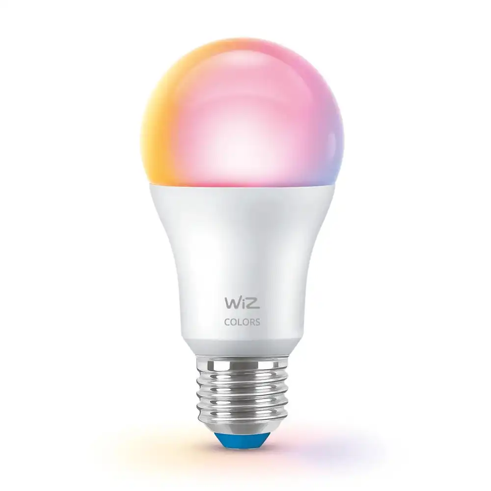 Bombilla LED A60 Philips WiZ RGB 8W E27 2200K-6500K mate encendida en tonos rosa y amarillo.
