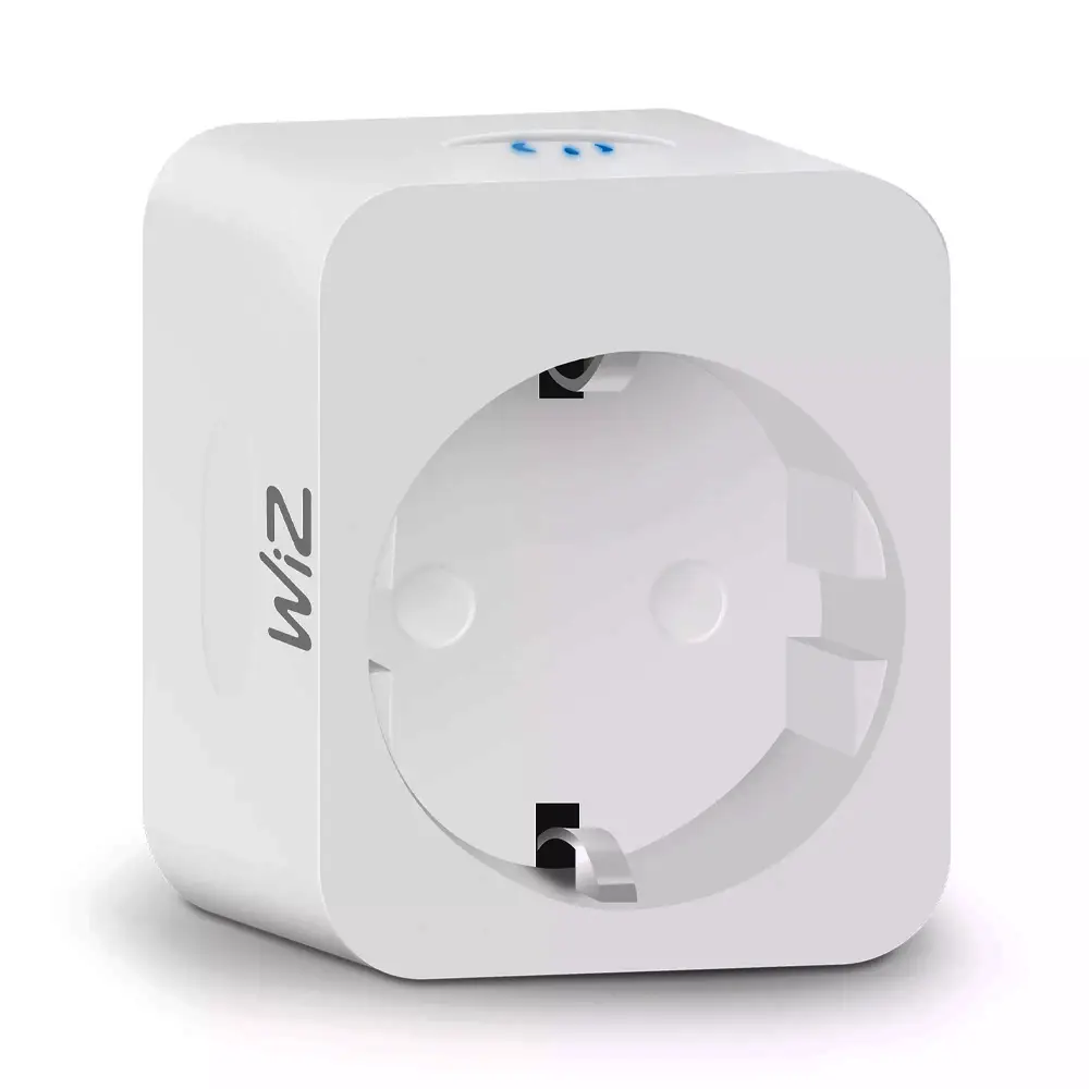 Vista frontal del enchufe inteligente WiZ blanco.