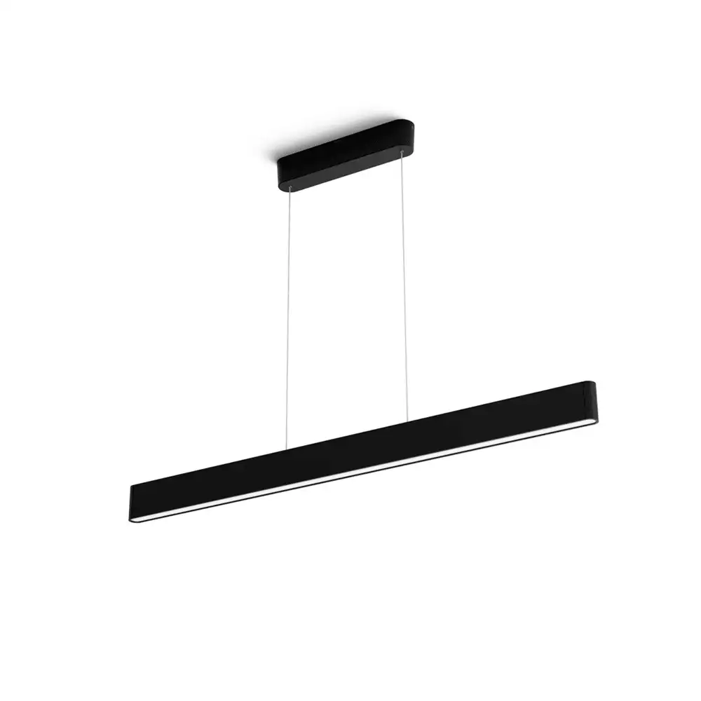 Lámpara de techo Philips Hue Ensis negra apagada suspendida con doble cable sobre fondo blanco
