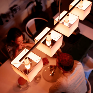 Pack 2 Bombillas Vela Philips Hue White 5,5W E14 - Imagen 5