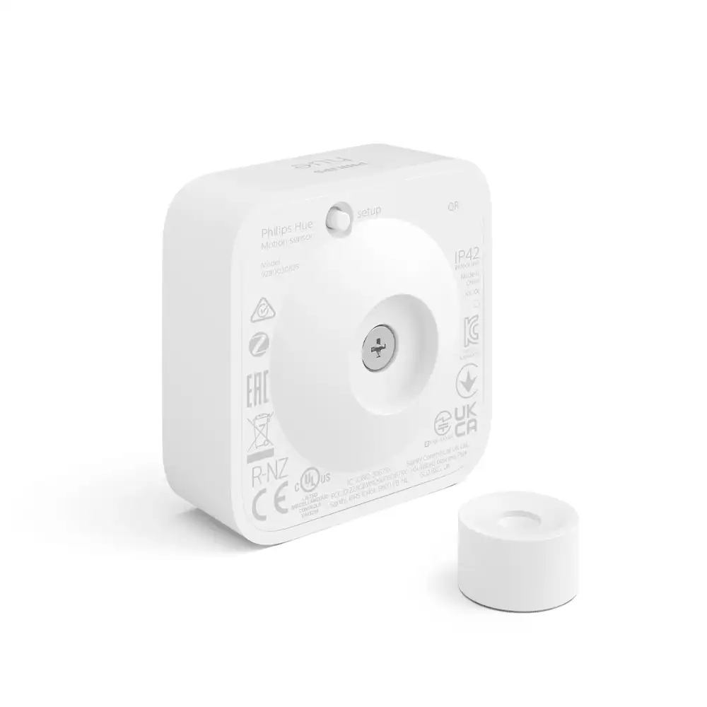 Parte trasera del sensor de movimiento interior Philips Hue con soporte.