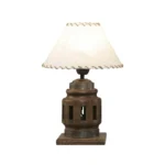 Lámpara de mesa de madera clásica